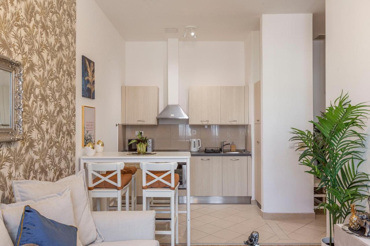 Luxurious Art Deco Apartment In The King Street Boedapest Buitenkant foto